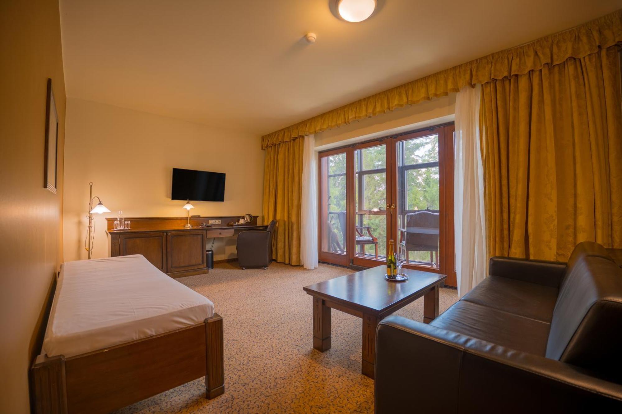 Aplend Wellness Hotel Borovica Strbske Pleso Ngoại thất bức ảnh