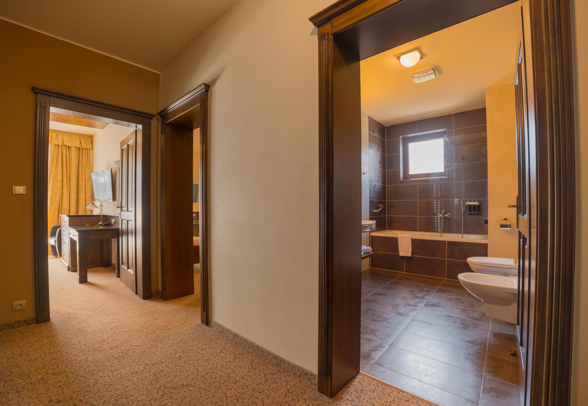 Aplend Wellness Hotel Borovica Strbske Pleso Ngoại thất bức ảnh
