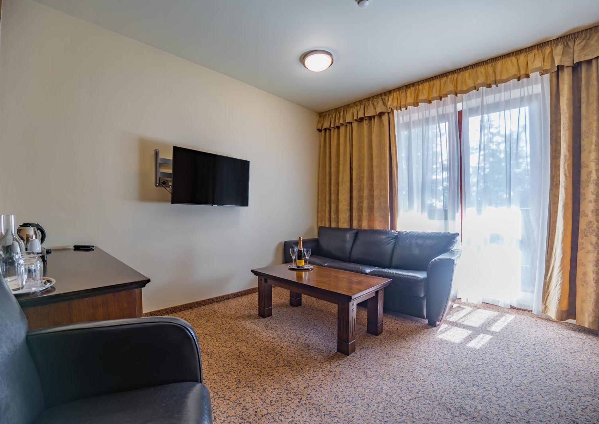 Aplend Wellness Hotel Borovica Strbske Pleso Ngoại thất bức ảnh