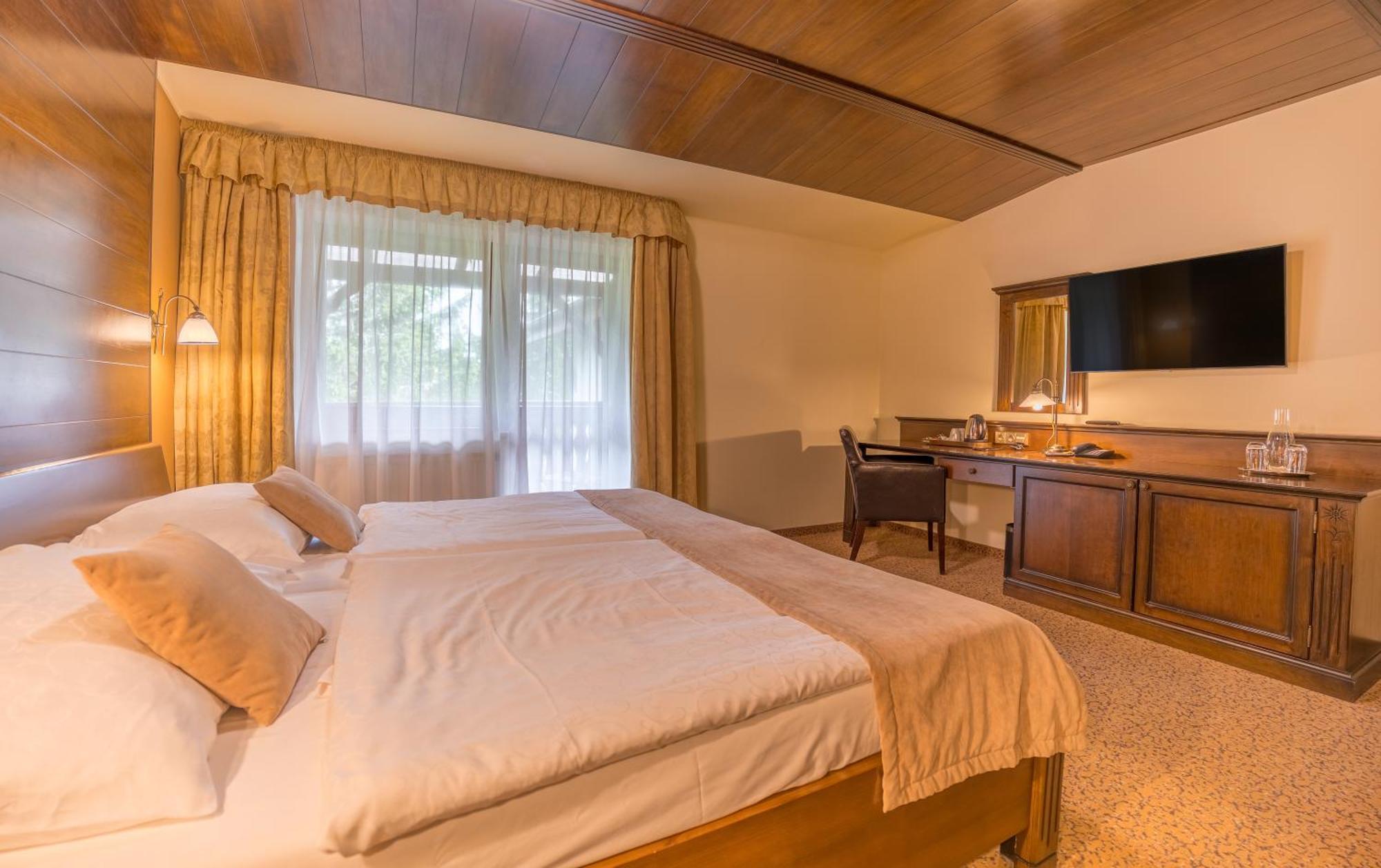 Aplend Wellness Hotel Borovica Strbske Pleso Ngoại thất bức ảnh