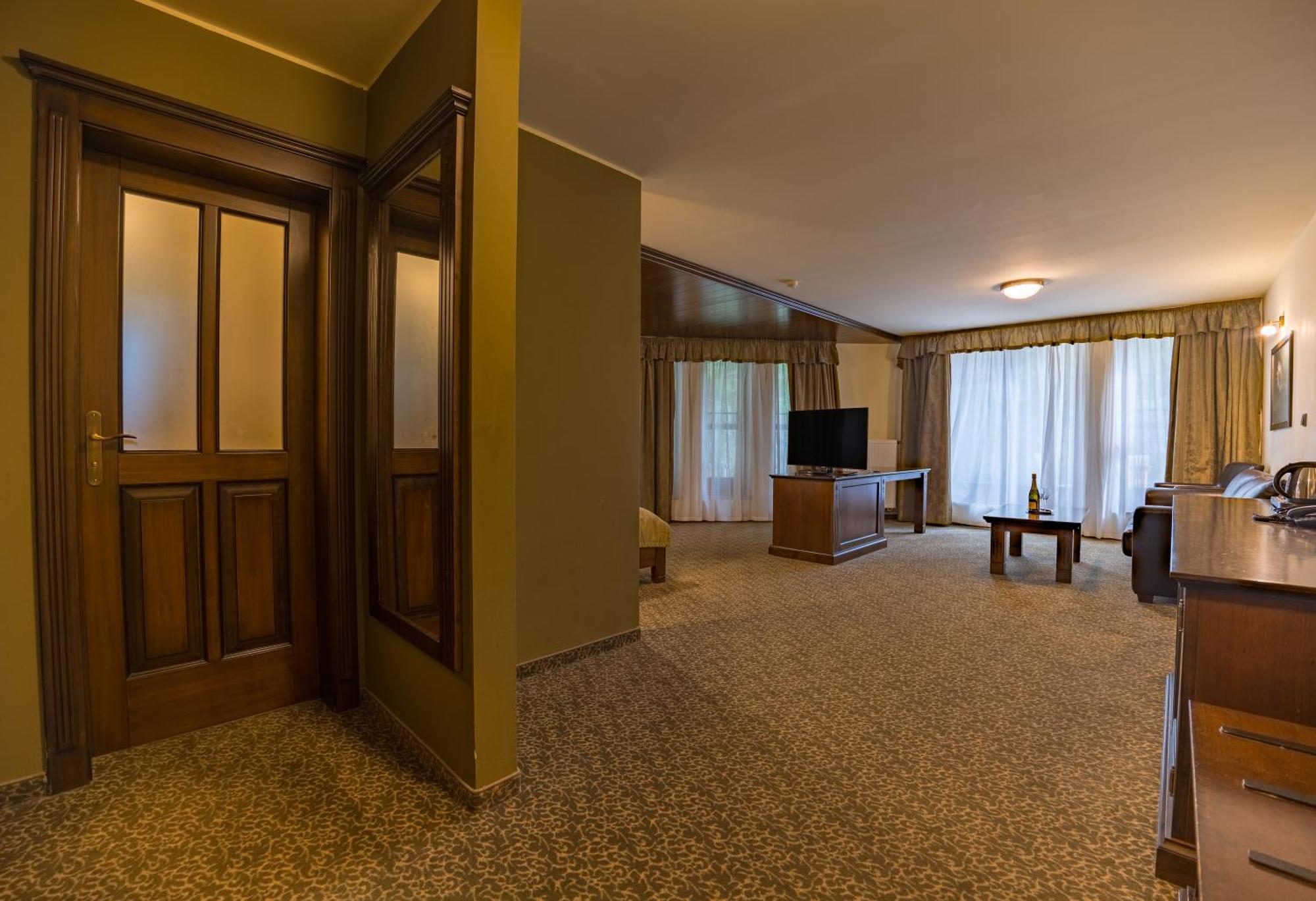 Aplend Wellness Hotel Borovica Strbske Pleso Ngoại thất bức ảnh
